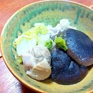 原木シイタケの煮込み鍋